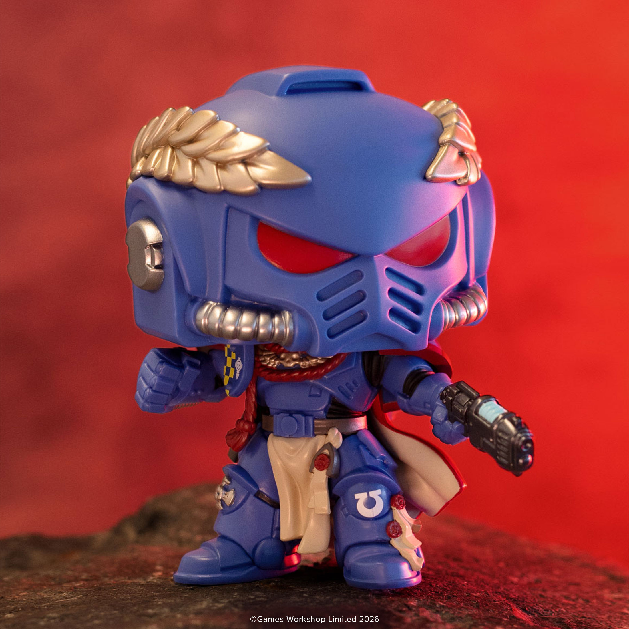 93512POP GAMES: WARHAMMER- ULTRA MARINES CAPTAIN